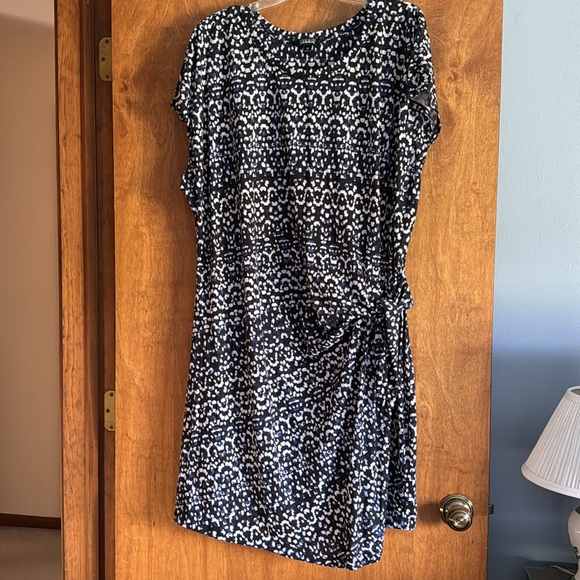 Nicole Miller Dresses & Skirts - 2X OriginalNicoleMiller Blue Black&White Dress 95%polyester 5%spandex Side ties